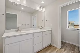 4593 N Versailles St, Aurora, CO 80019 - Photo 10