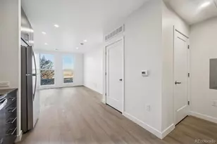 639 29th St, Denver, CO 80205 - Photo 2