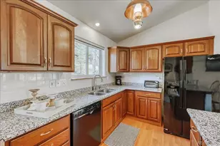 51 Corinthian Cir, Dillon, CO 80435 - Photo 8