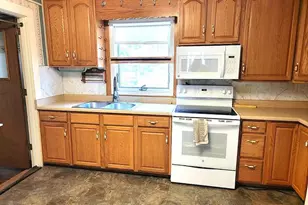 402 N Washington Ave, Fleming, CO 80728 - Photo 8