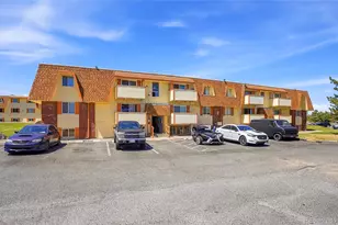 10211 Ura Ln, Denver, CO 80260 - Photo 2
