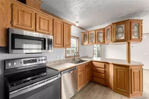 5675 Bryant St, Denver, CO 80221 - Photo 6