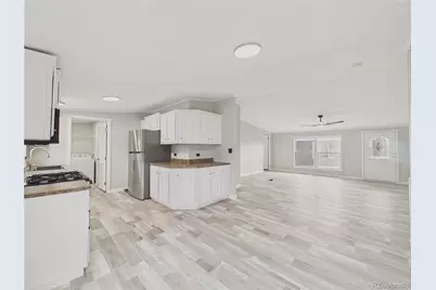 9400 Elm Court, Denver, CO 80260 - Photo 8