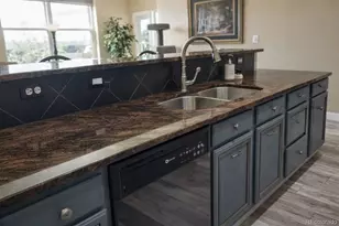 15475 Andrews Dr, Denver, CO 80239 - Photo 6