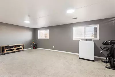 2118 S Mobile Way, Aurora, CO 80013 - Photo 18