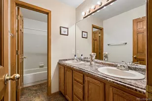 10017 Westside Cir, Littleton, CO 80125 - Photo 16