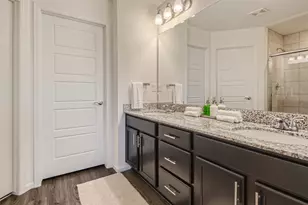 20000 E 40th Ave, Denver, CO 80249 - Photo 18