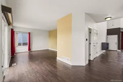 9737 Eagle Creek Parkway, Commerce City, CO 80022 - Photo 8