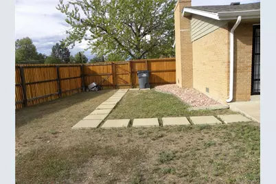 13204 E Parkview Drive, Aurora, CO 80011 - Photo 12