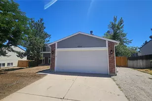 4244 S Bahama St, Aurora, CO 80013 - Photo 2