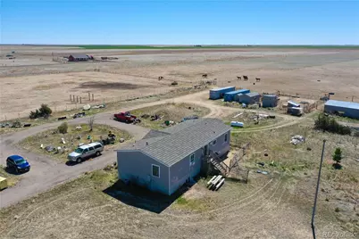 49800 E 112th Avenue, Bennett, CO 80102 - Photo 2