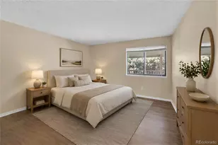 908 S Walden Way, Aurora, CO 80017 - Photo 4