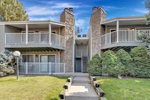 908 S Walden Way, Aurora, CO 80017 - Photo 2