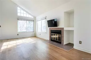 886 S Reed Ct, Lakewood, CO 80226 - Photo 2