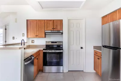 886 S Reed Court #H, Lakewood, CO 80226 - Photo 14