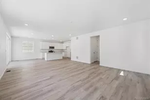 479 S Salida St, Aurora, CO 80017 - Photo 8
