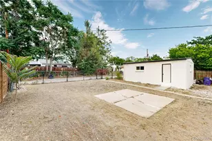 1631 W Hoye Pl, Denver, CO 80223 - Photo 14
