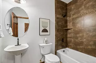22780 E Heritage Pkwy, Aurora, CO 80016 - Photo 8
