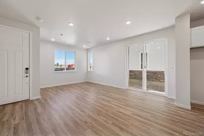 4613 N Versailles Street, Aurora, CO 80019 - Photo 6