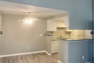 900 S Walden Way, Aurora, CO 80017 - Photo 6