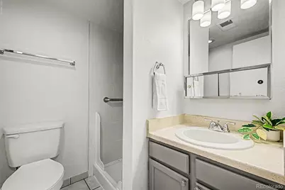 21584 E Powers Place, Aurora, CO 80015 - Photo 32