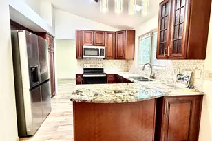 8725 Meadowlark Cir, Highlands Ranch, CO 80126 - Photo 10