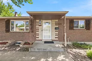 8402 Chase St, Arvada, CO 80003 - Photo 4