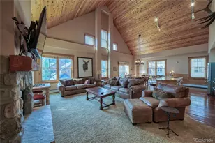 100 Dercum Square, Dillon, CO 80435 - Photo 2