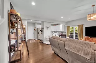 23462 E Chenango Pl, Aurora, CO 80016 - Photo 4