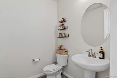 166 S Waterloo Street, Aurora, CO 80018 - Photo 24