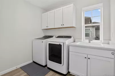 166 S Waterloo Street, Aurora, CO 80018 - Photo 38