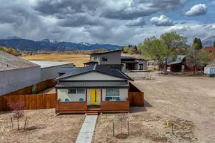 533 W 7th St, Salida, CO 81201 - Photo 2