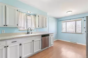 5525 S Elmwood St, Littleton, CO 80120 - Photo 10