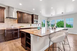 11890 W 39th Pl, Wheat Ridge, CO 80033 - Photo 8