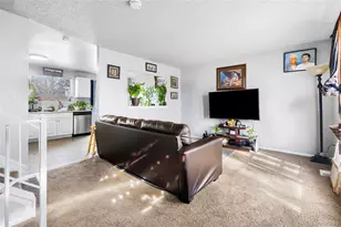 4609 Fontana Wy, Denver, CO 80239 - Photo 4