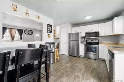 4609 Fontana Way, Denver, CO 80239 - Photo 6