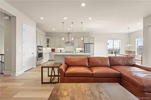 21996 E Allenspark Pl, Aurora, CO 80016 - Photo 14