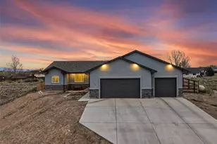 171 W Legend Dr, Pueblo, CO 81007 - Photo 1