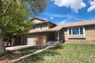 812 S Ouray St, Aurora, CO 80017 - Photo 2