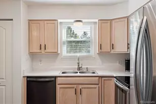 1697 S Cole St, Lakewood, CO 80228 - Photo 8