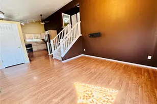 910 S Elgin Ct, Pueblo, CO 81007 - Photo 8