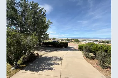 910 S Elgin Court, Pueblo, CO 81007 - Photo 4