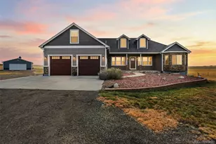 50950 E Maplewood Pl, Bennett, CO 80102 - Photo 2