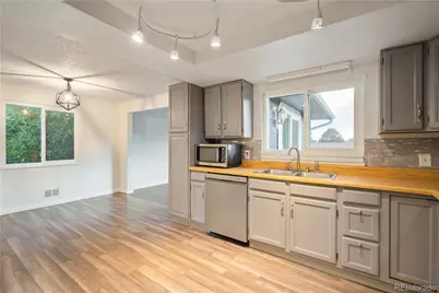 4943 Scranton Street, Denver, CO 80239 - Photo 12