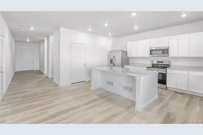 45867 Mill Avenue, Bennett, CO 80102 - Photo 6