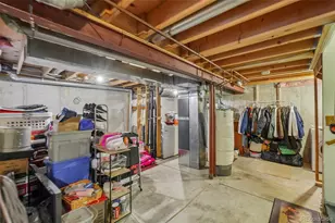 967 S Evanston Cir, Aurora, CO 80012 - Photo 28