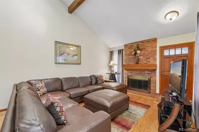 967 S Evanston Circle, Aurora, CO 80012 - Photo 8