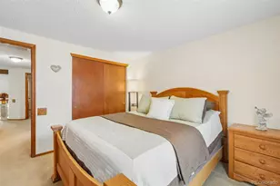 967 S Evanston Cir, Aurora, CO 80012 - Photo 20