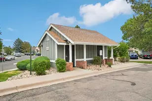 967 S Evanston Cir, Aurora, CO 80012 - Photo 30