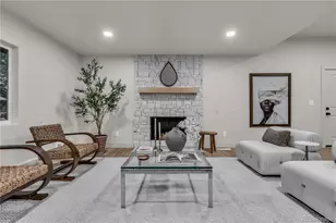 3091 S Holly Pl, Denver, CO 80222 - Photo 4